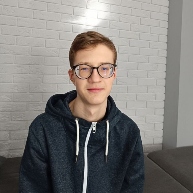 Oskar Świder – karta i wyróżnienie