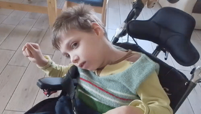 Samuel z wrodzoną wadą serca w postaci kardiomiopatii przerostowej