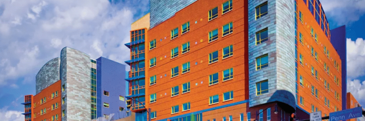 UPMC Children's Hospital of Pittsburgh (Pittsburgh, Pensylwania) UPMC Children's Hospital of Pittsburgh (Pittsburgh, Pensylwania)
